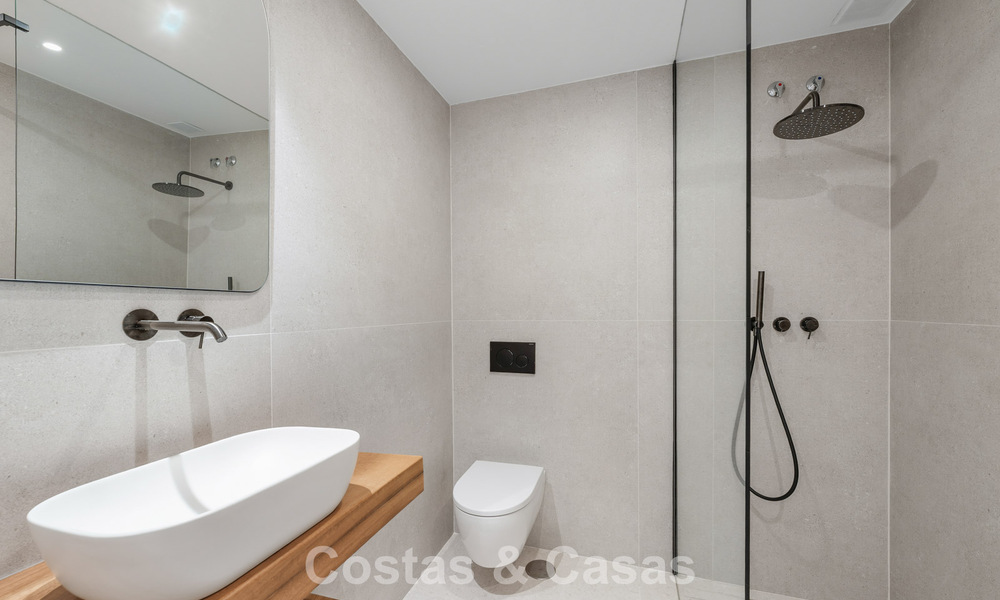 Beautifully renovated townhouse for sale frontline Aloha Golf in Nueva Andalucia, Marbella 781742
