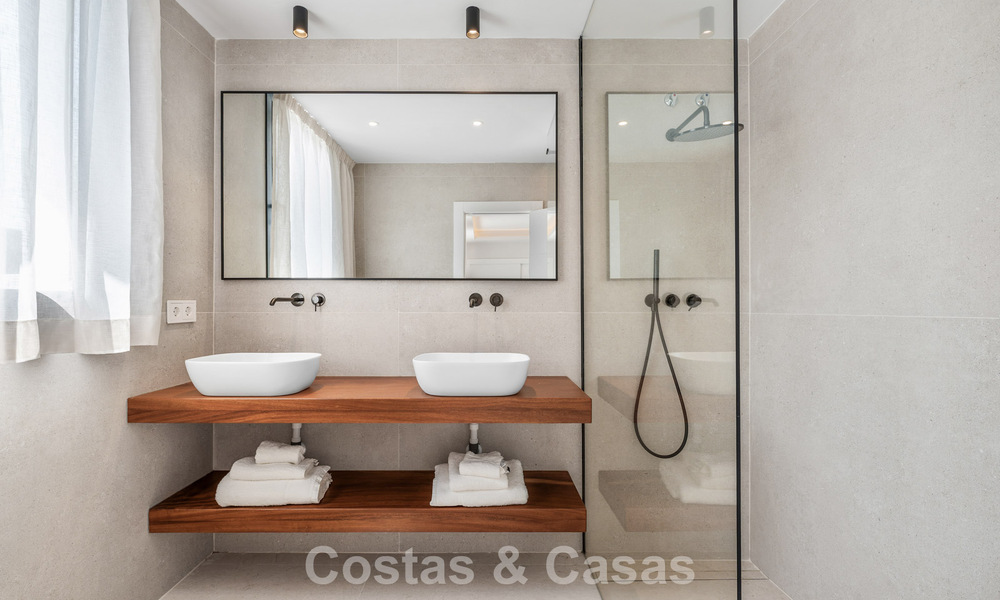 Beautifully renovated townhouse for sale frontline Aloha Golf in Nueva Andalucia, Marbella 781745