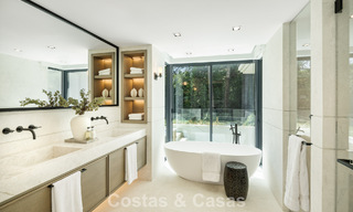 Magnificent frontline golf villa for sale in the heart of Nueva Andalucia, Marbella 781787 