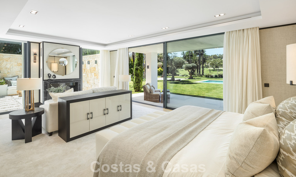 Magnificent frontline golf villa for sale in the heart of Nueva Andalucia, Marbella 781796