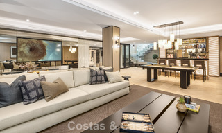 Magnificent frontline golf villa for sale in the heart of Nueva Andalucia, Marbella 781800 