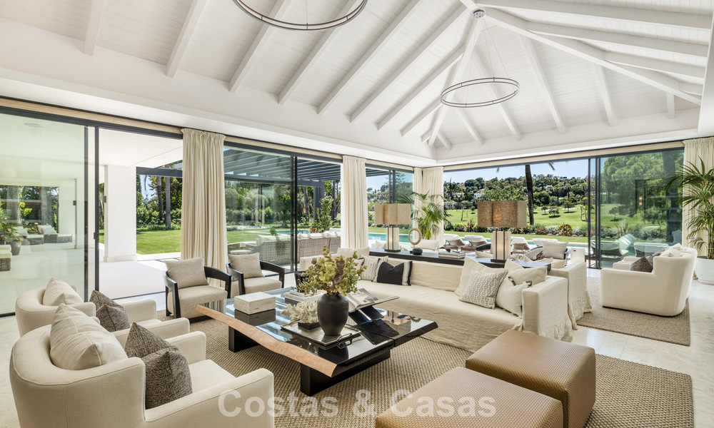 Magnificent frontline golf villa for sale in the heart of Nueva Andalucia, Marbella 781804