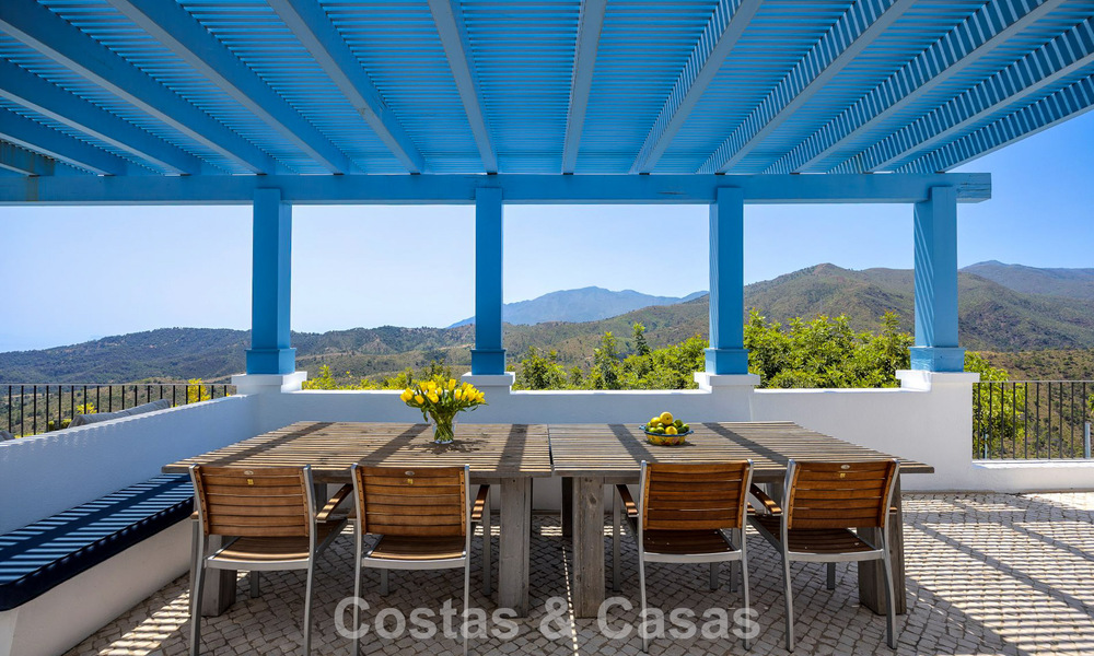 Gorgeous Mediterranean villa with breathtaking sea views for sale in Benahavis - Marbella 781808