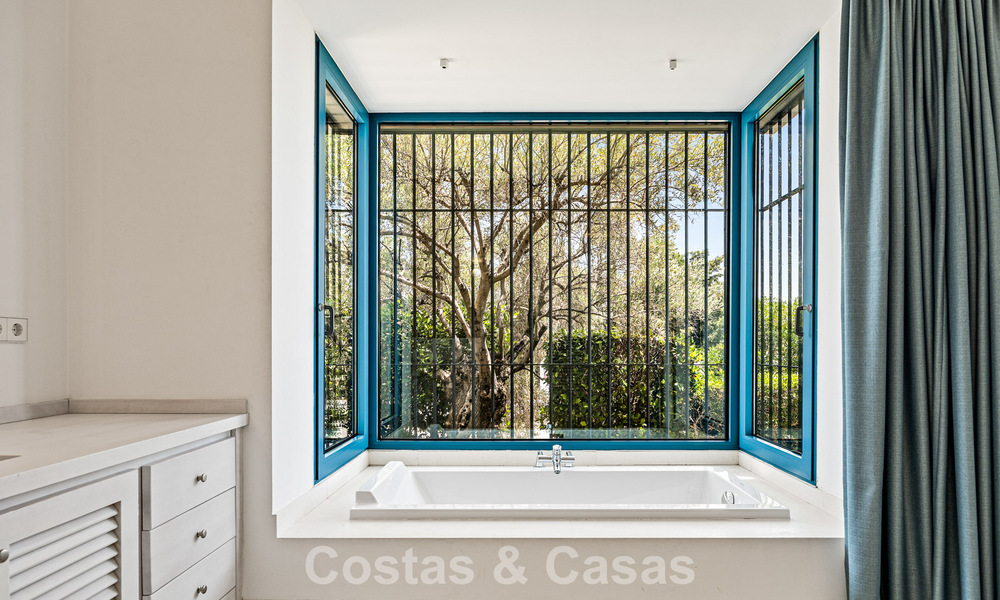 Gorgeous Mediterranean villa with breathtaking sea views for sale in Benahavis - Marbella 781811
