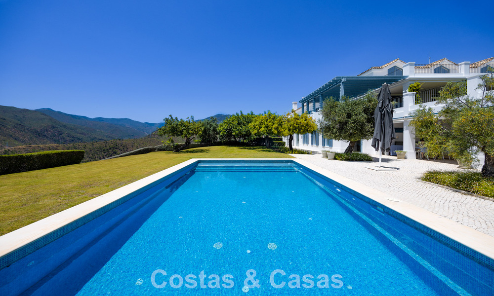 Gorgeous Mediterranean villa with breathtaking sea views for sale in Benahavis - Marbella 781819