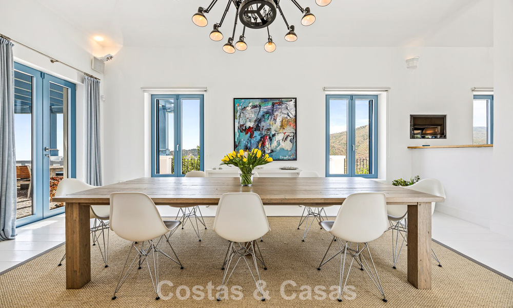 Gorgeous Mediterranean villa with breathtaking sea views for sale in Benahavis - Marbella 781830