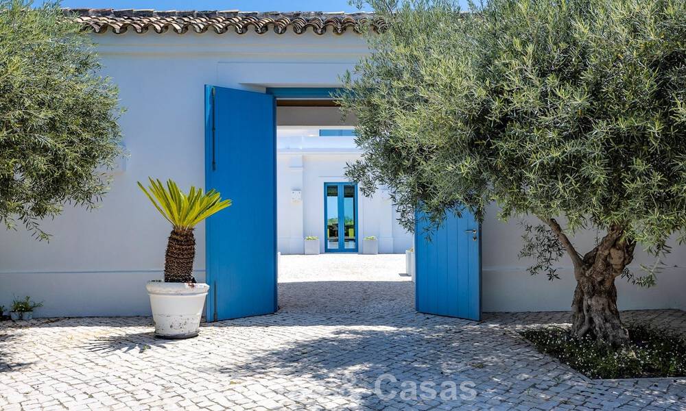 Gorgeous Mediterranean villa with breathtaking sea views for sale in Benahavis - Marbella 781836