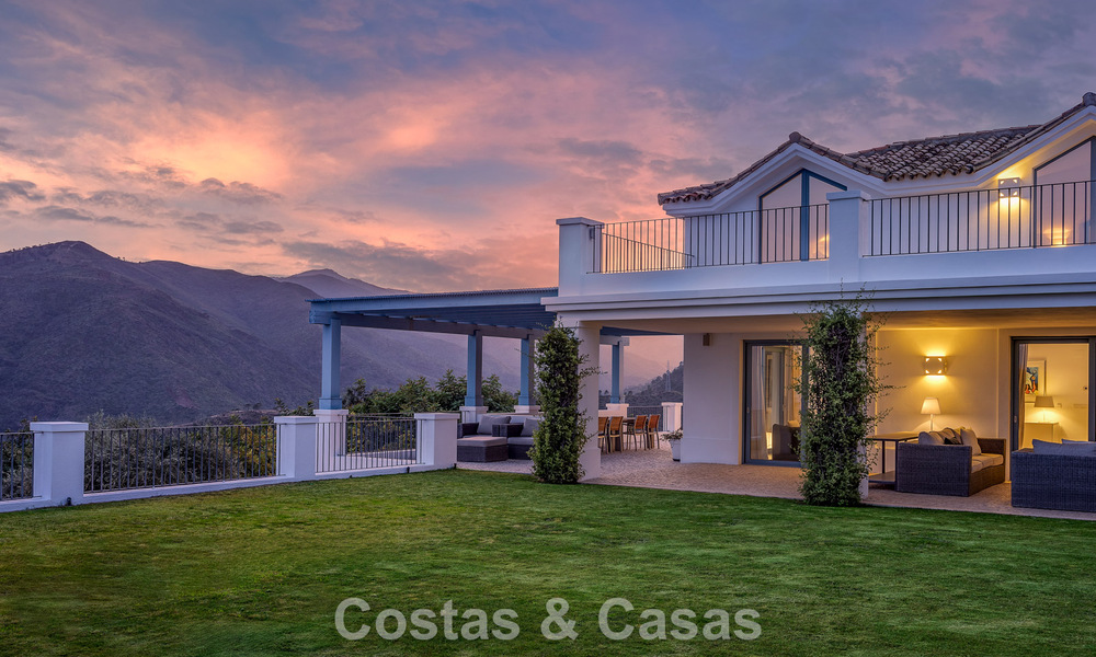 Gorgeous Mediterranean villa with breathtaking sea views for sale in Benahavis - Marbella 781837