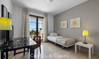 Move-in ready, spacious 3-bedroom apartment for sale with golf and sea views in Benahavis - Marbella 781892 