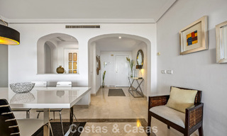 Move-in ready, spacious 3-bedroom apartment for sale with golf and sea views in Benahavis - Marbella 781896 