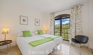 Move-in ready, spacious 3-bedroom apartment for sale with golf and sea views in Benahavis - Marbella 781905 