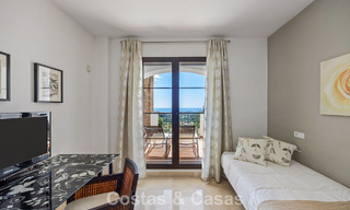 Move-in ready, spacious 3-bedroom apartment for sale with golf and sea views in Benahavis - Marbella 781908 