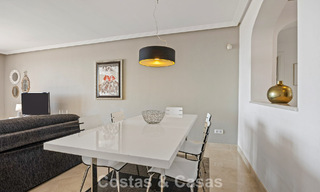 Move-in ready, spacious 3-bedroom apartment for sale with golf and sea views in Benahavis - Marbella 781915 