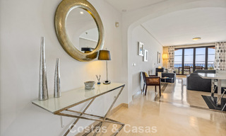 Move-in ready, spacious 3-bedroom apartment for sale with golf and sea views in Benahavis - Marbella 781917 