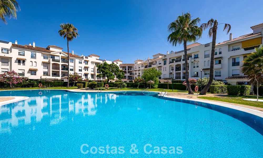 Spacious 3-bedroom apartment for sale, walking distance to the beach and the centre of San Pedro, Marbella 781935
