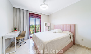 Ready to move in apartment with sea views for sale in a frontline beach complex within walking distance of Estepona centre 782372 
