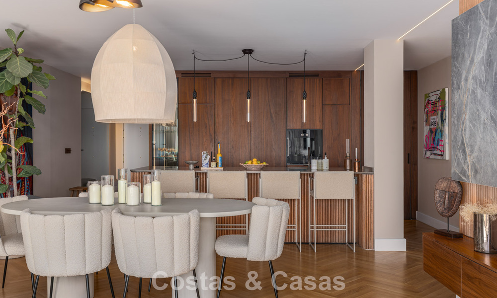 Move-in ready duplex penthouse, modern renovated, with stunning sea views for sale in Marbella - Benahavis 782400