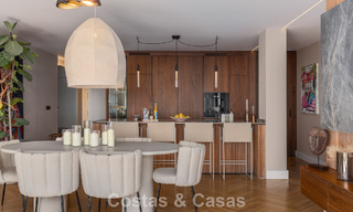 Move-in ready duplex penthouse, modern renovated, with stunning sea views for sale in Marbella - Benahavis 782400 