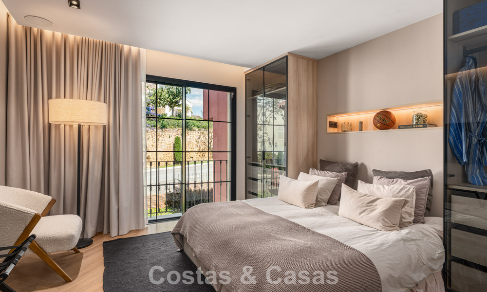 Move-in ready duplex penthouse, modern renovated, with stunning sea views for sale in Marbella - Benahavis 782412