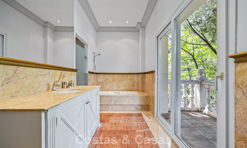 Unique, stately residence for sale in the heart of Marbella’s prestigious Golden Mile 782455