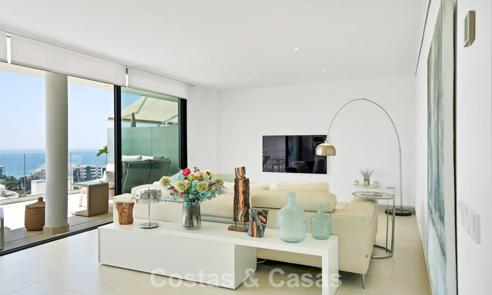 Move-in ready apartment with mountain and sea views for sale in a progressive lifestyle complex in Fuengirola, Costa del Sol 782107