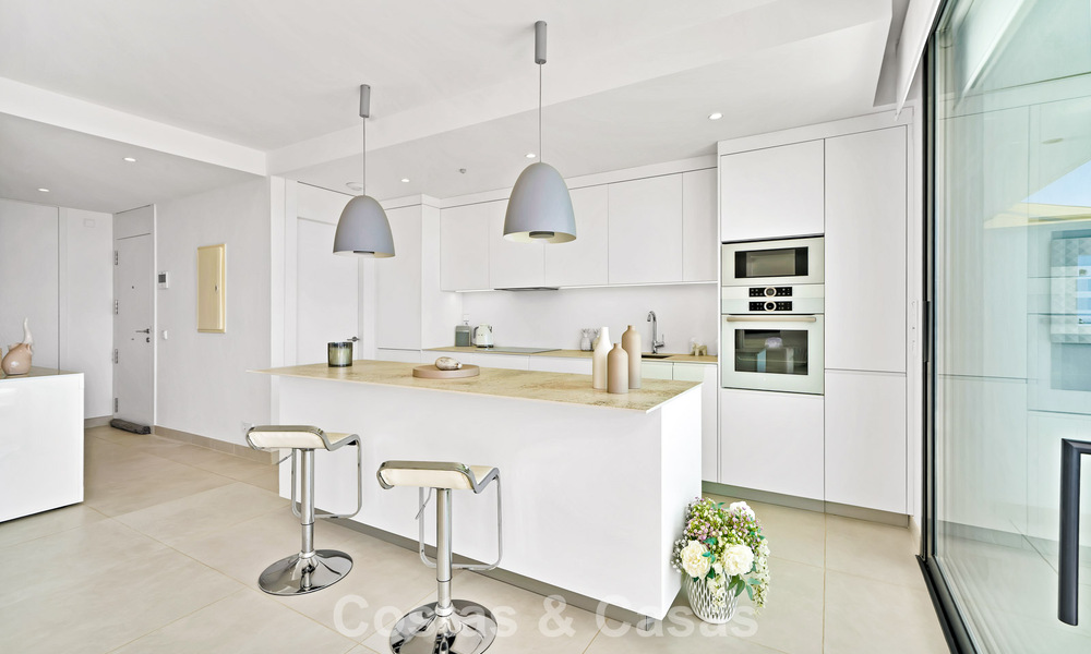 Move-in ready apartment with mountain and sea views for sale in a progressive lifestyle complex in Fuengirola, Costa del Sol 782109