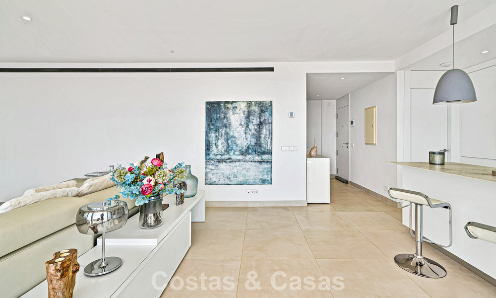 Move-in ready apartment with mountain and sea views for sale in a progressive lifestyle complex in Fuengirola, Costa del Sol 782110