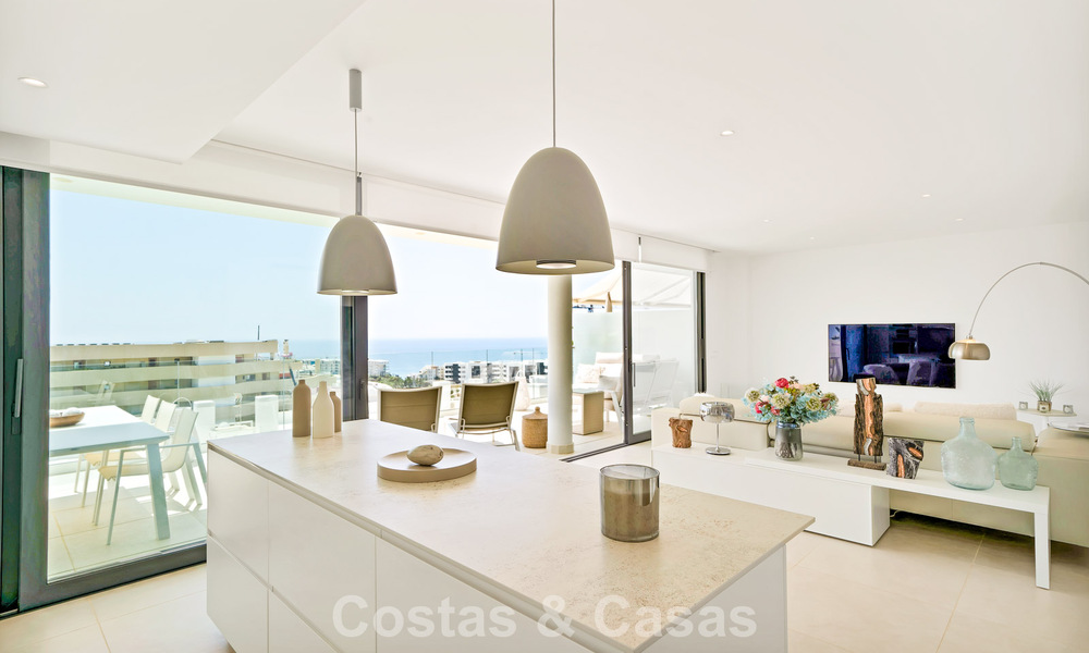 Move-in ready apartment with mountain and sea views for sale in a progressive lifestyle complex in Fuengirola, Costa del Sol 782114