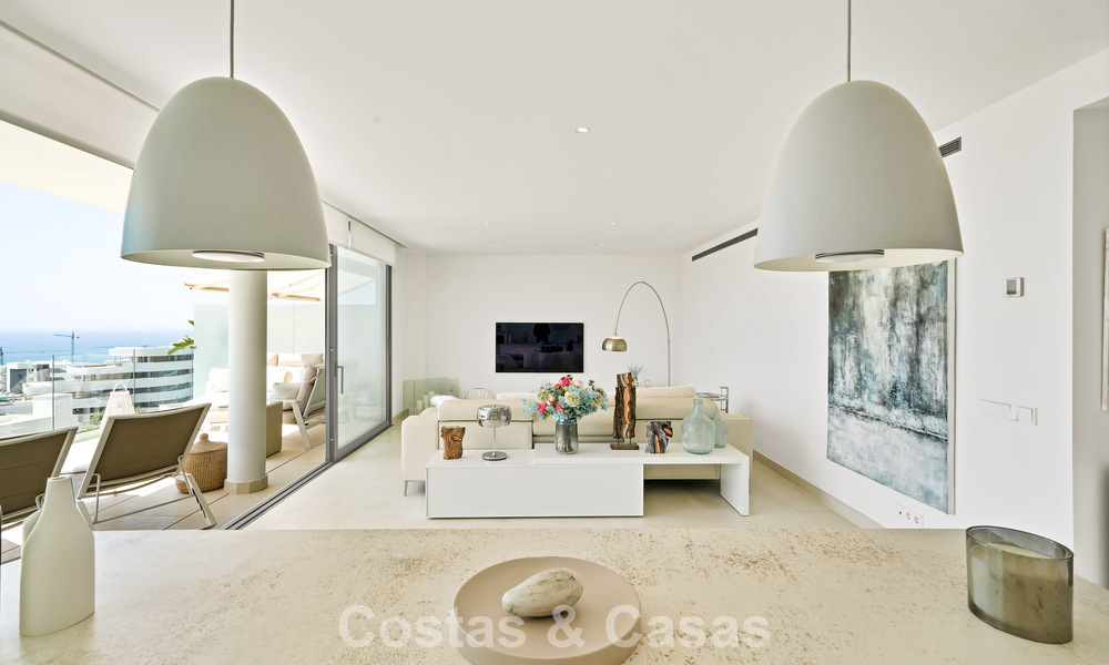 Move-in ready apartment with mountain and sea views for sale in a progressive lifestyle complex in Fuengirola, Costa del Sol 782115