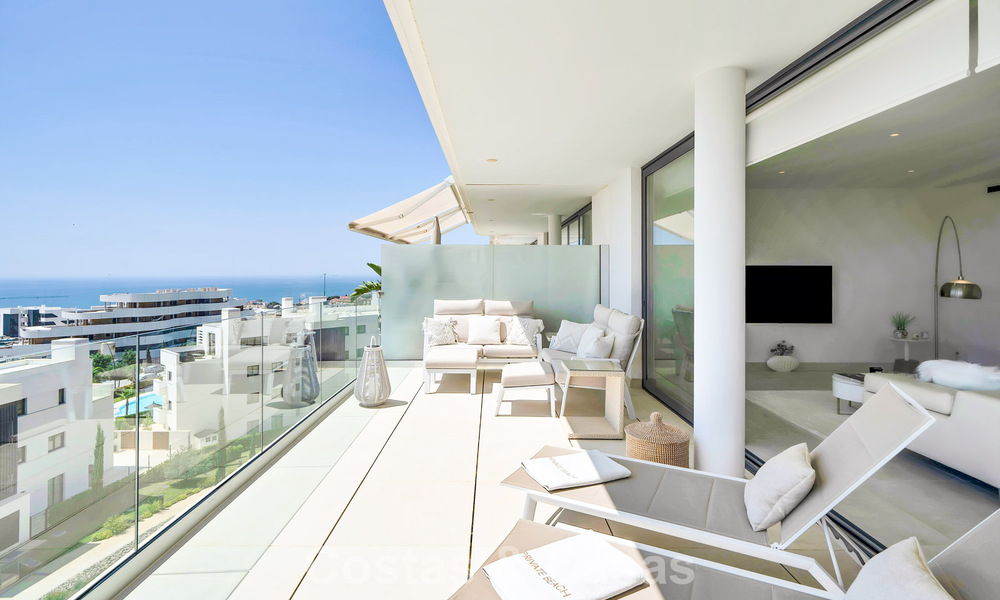 Move-in ready apartment with mountain and sea views for sale in a progressive lifestyle complex in Fuengirola, Costa del Sol 782120