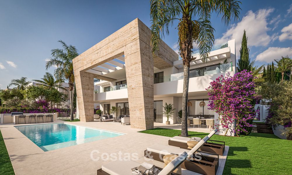 New build villas for sale within walking distance of a fantastic clubhouse on the New Golden Mile between Marbella and Estepona 781981