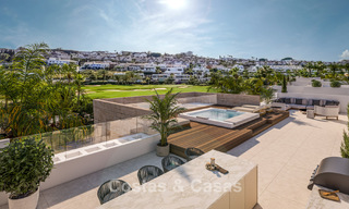 New build villas for sale within walking distance of a fantastic clubhouse on the New Golden Mile between Marbella and Estepona 781985 
