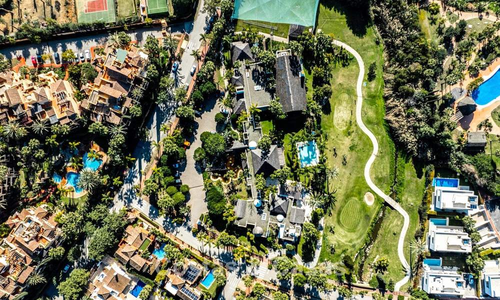 New build villas for sale within walking distance of a fantastic clubhouse on the New Golden Mile between Marbella and Estepona 782013