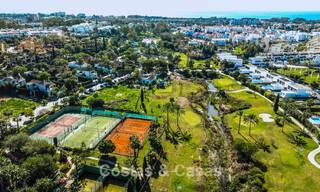 New build villas for sale within walking distance of a fantastic clubhouse on the New Golden Mile between Marbella and Estepona 782014 