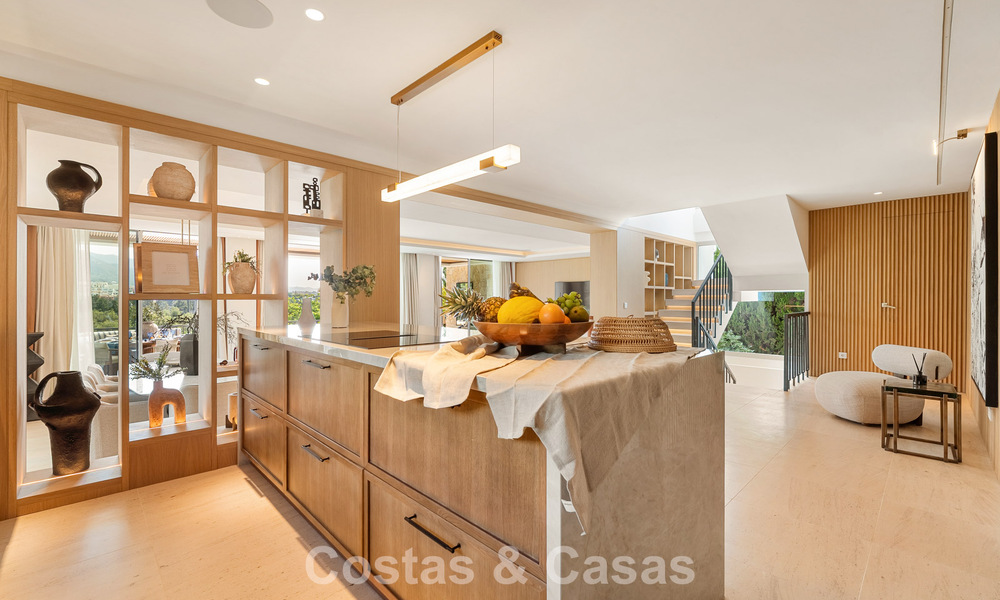 Move-in ready, stylishly renovated luxury villa for sale in the heart of Nueva Andalucia’s Golf Valley, Marbella 783172