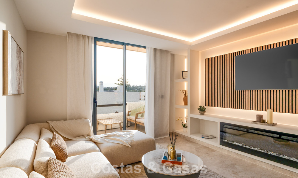 Move-in ready duplex penthouse for sale in a gated complex in Rio Verde - Nueva Andalucia, Marbella 782205