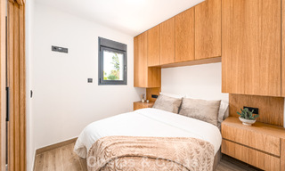 Move-in ready duplex penthouse for sale in a gated complex in Rio Verde - Nueva Andalucia, Marbella 782212 