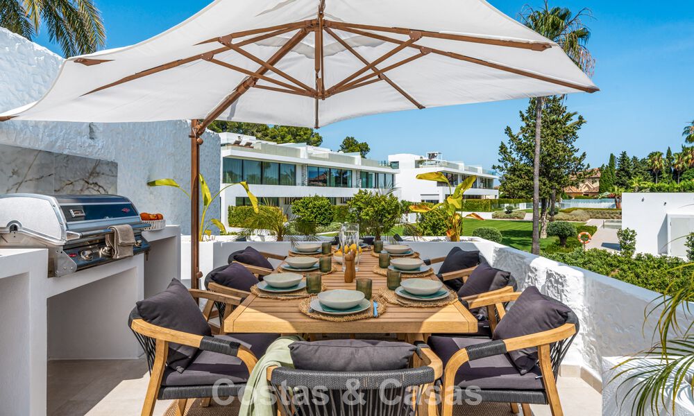 Move-in ready duplex penthouse for sale in a gated complex in Rio Verde - Nueva Andalucia, Marbella 782229