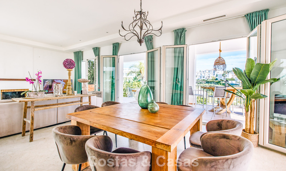 Move-in ready Mediterranean family villa for sale in a gated golf resort on the New Golden Mile between Marbella and Estepona 782179