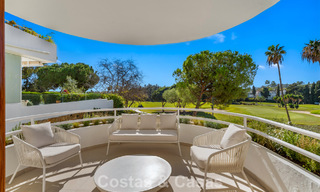 Ready to move in, modern renovated 3-bedroom apartment in a frontline golf complex in Nueva Andalucia, Marbella 782263 