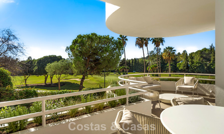 Ready to move in, modern renovated 3-bedroom apartment in a frontline golf complex in Nueva Andalucia, Marbella 782283