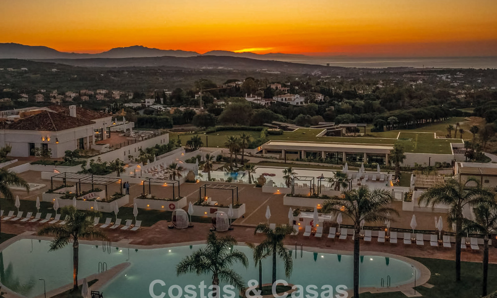 New high-end luxury villa with golf and sea views for sale in La Reserva Club in Sotogrande, Costa del Sol 782022
