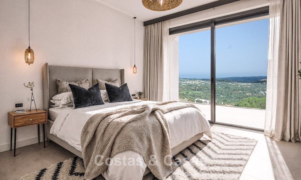 New high-end luxury villa with golf and sea views for sale in La Reserva Club in Sotogrande, Costa del Sol 782028