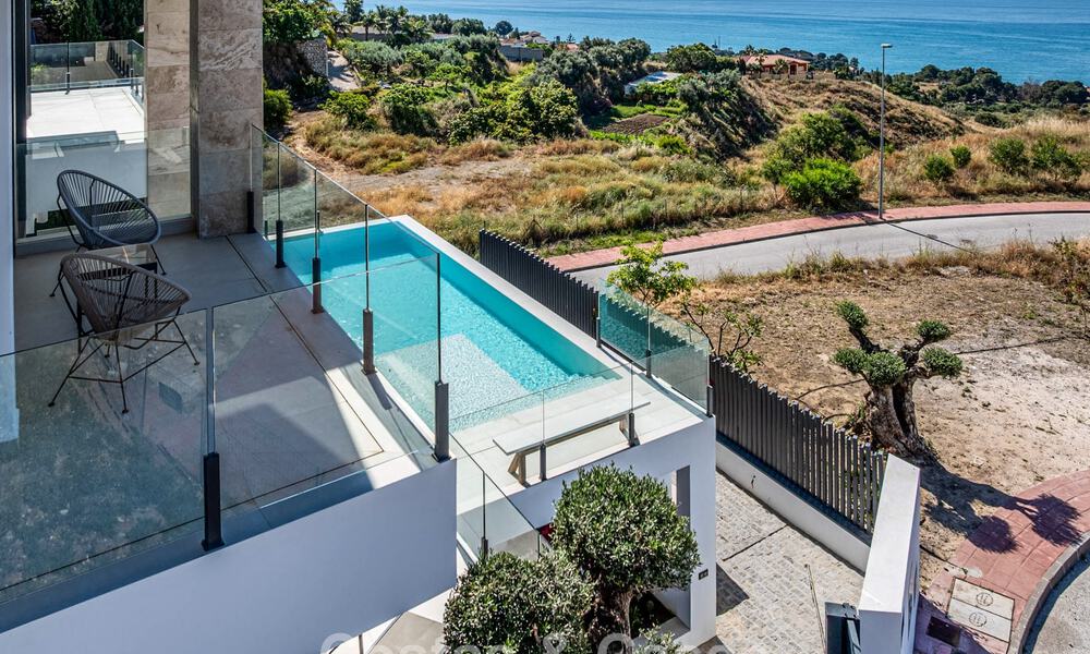 Move-in ready, modern luxury villa with panoramic sea views for sale in a quiet residential area in Benalmadena, Costa del Sol 782317