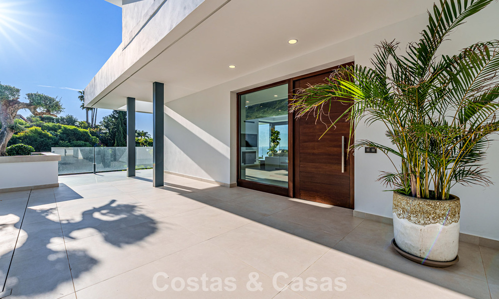 Move-in ready, modern luxury villa with panoramic sea views for sale in a quiet residential area in Benalmadena, Costa del Sol 782320