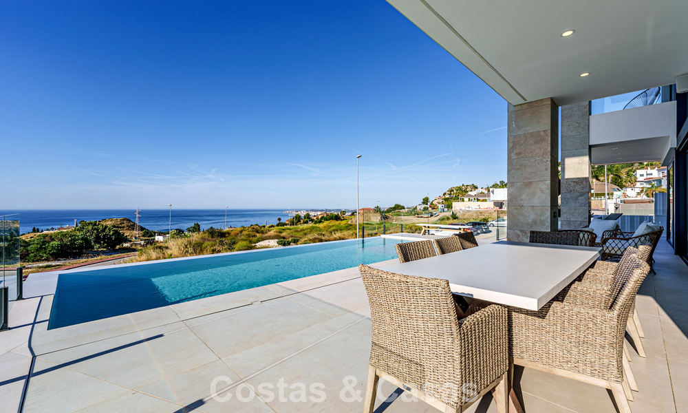 Move-in ready, modern luxury villa with panoramic sea views for sale in a quiet residential area in Benalmadena, Costa del Sol 782321