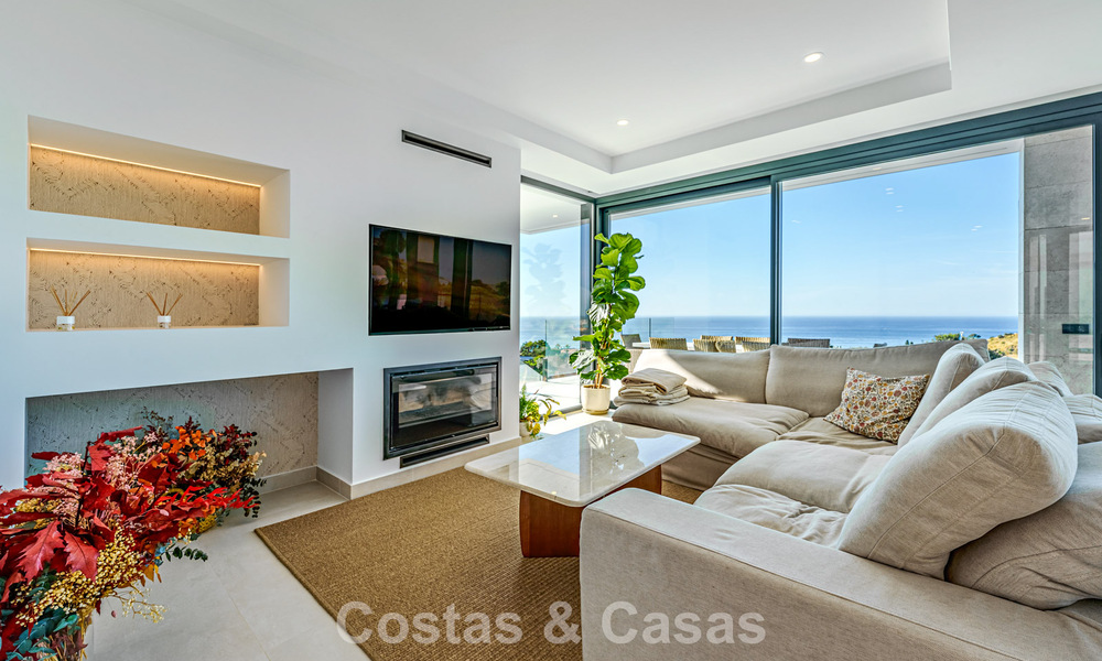 Move-in ready, modern luxury villa with panoramic sea views for sale in a quiet residential area in Benalmadena, Costa del Sol 782328