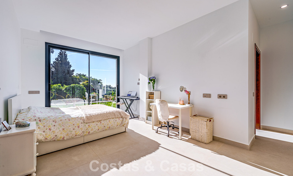 Move-in ready, modern luxury villa with panoramic sea views for sale in a quiet residential area in Benalmadena, Costa del Sol 782338