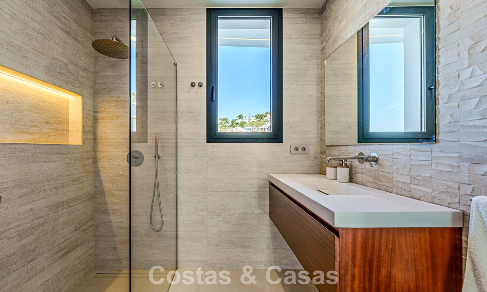 Move-in ready, modern luxury villa with panoramic sea views for sale in a quiet residential area in Benalmadena, Costa del Sol 782343