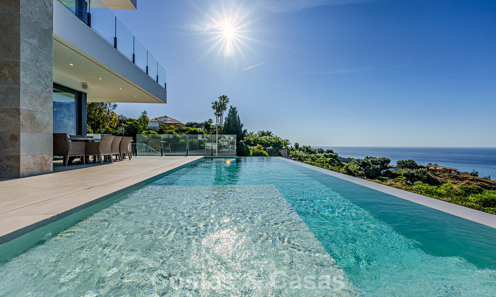 Move-in ready, modern luxury villa with panoramic sea views for sale in a quiet residential area in Benalmadena, Costa del Sol 782355